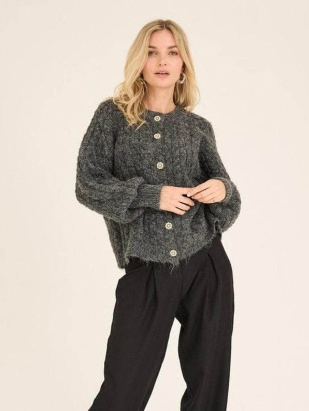Vintage Gray Chunky Knit Button-Front Cardigan